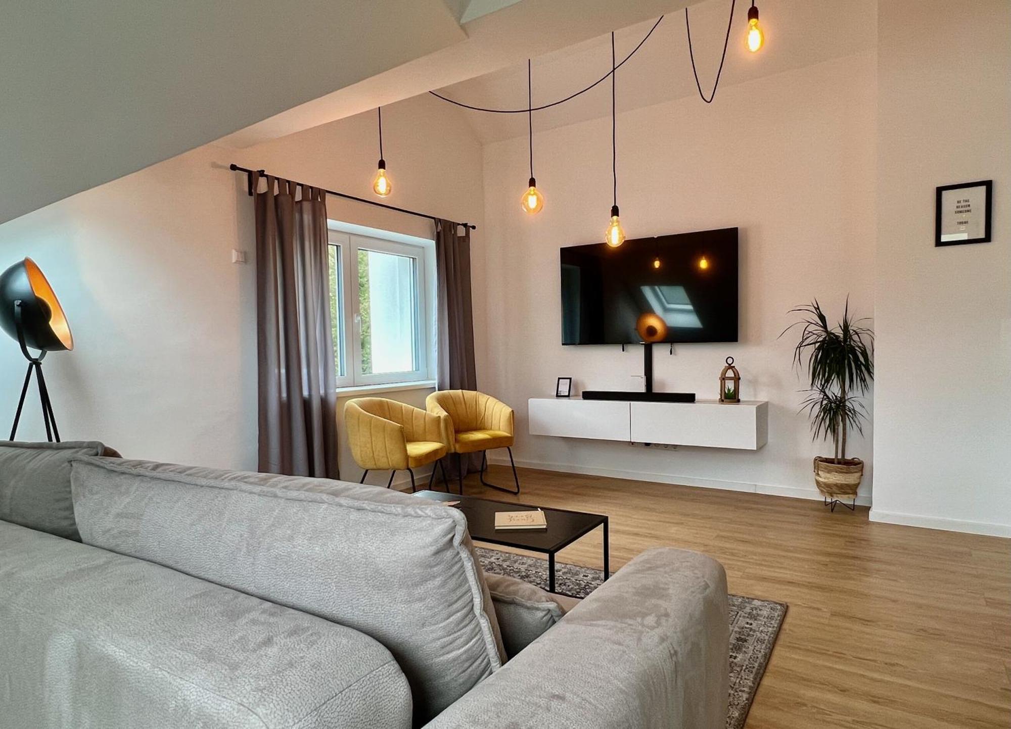 Vonmos Loft Apartment 베른카슈텔쿠에스 외부 사진