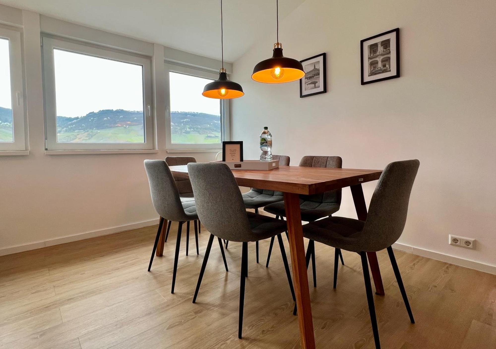 Vonmos Loft Apartment 베른카슈텔쿠에스 외부 사진