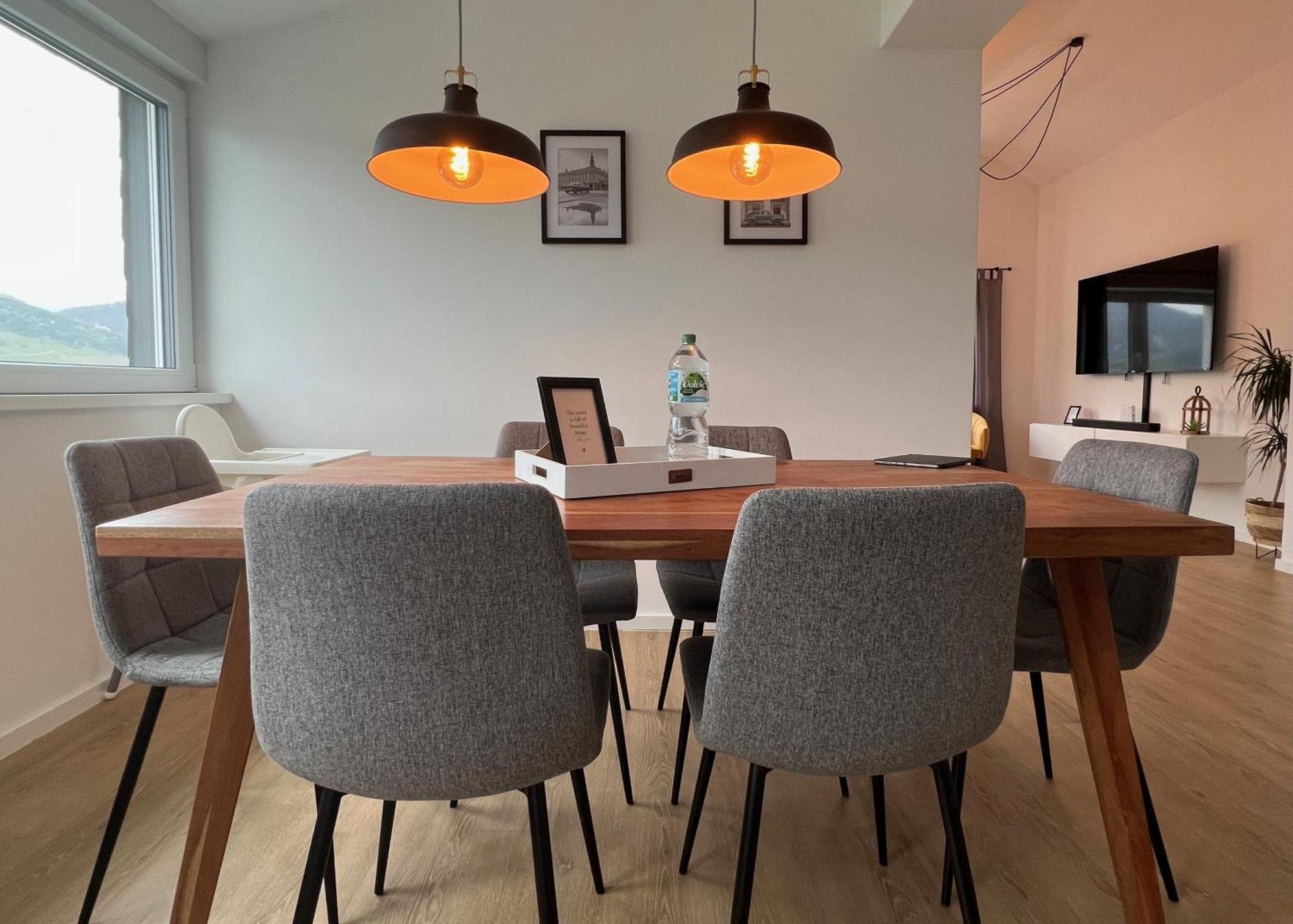Vonmos Loft Apartment 베른카슈텔쿠에스 외부 사진