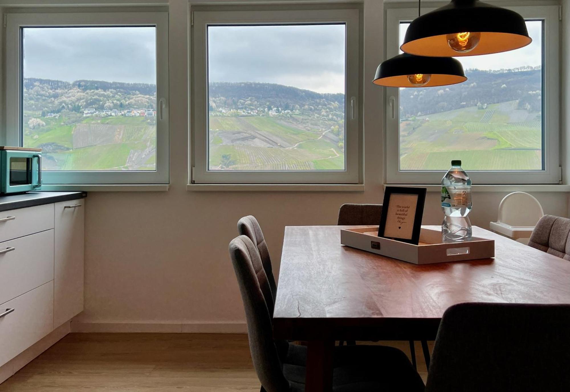 Vonmos Loft Apartment 베른카슈텔쿠에스 외부 사진