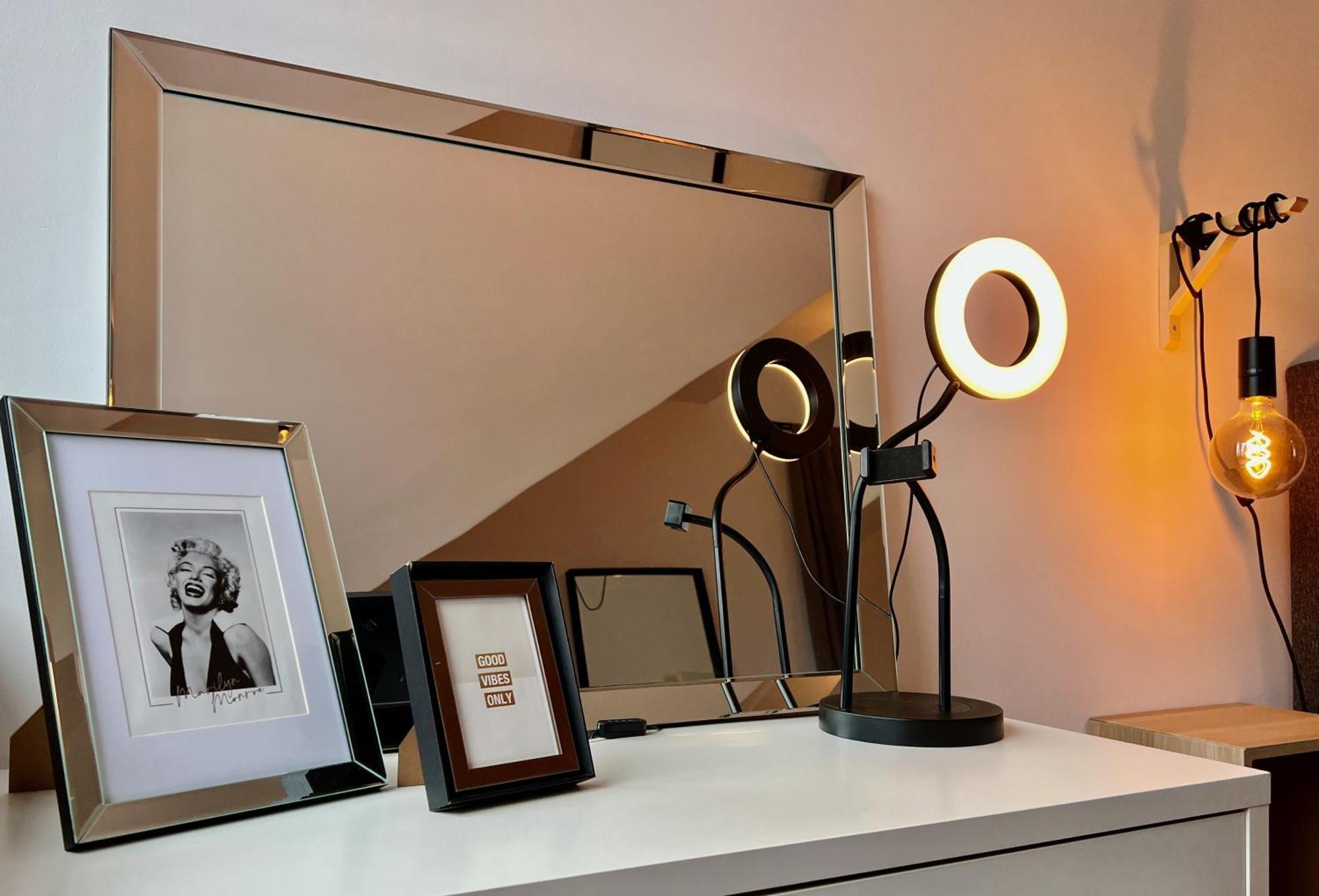 Vonmos Loft Apartment 베른카슈텔쿠에스 외부 사진
